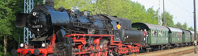 Traditionszug mit 52 8177